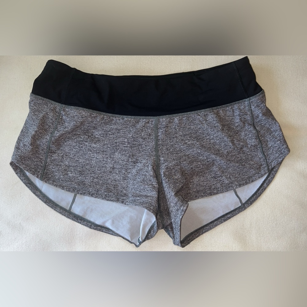 Lulu Lemon Speed Up Low-Rise Lined Short 2.5"